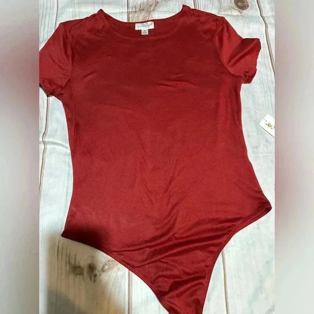 Orange Kiss Women’s Bodysuit Short Sleeve Size Medium Deep Red